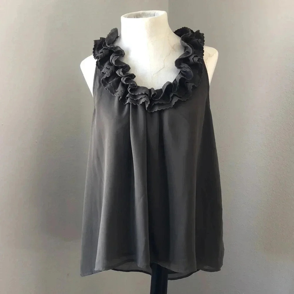 Romeo & Juliet Couture Olive Tank